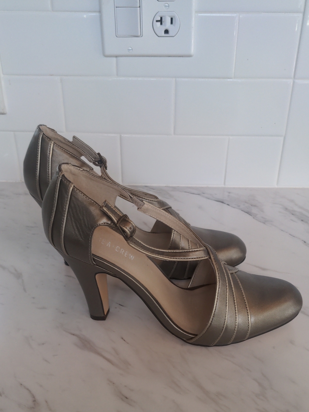 Chelsea Crew Pewter Strappy Cross Strap Heels Size 40
